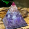 Orgonite Pirâmide Ametista - Espiritualidade e Sabedoria - Image 3