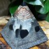 Orgonite Pirâmide Turmalina Negra - Proteção e Purificação - Image 4