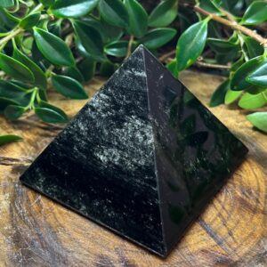 Pirâmide de Obsidiana – 458g