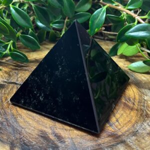 Pirâmide de Obsidiana – 372g