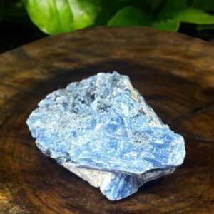 Pedra Bruta de Cianita Azul – 233g